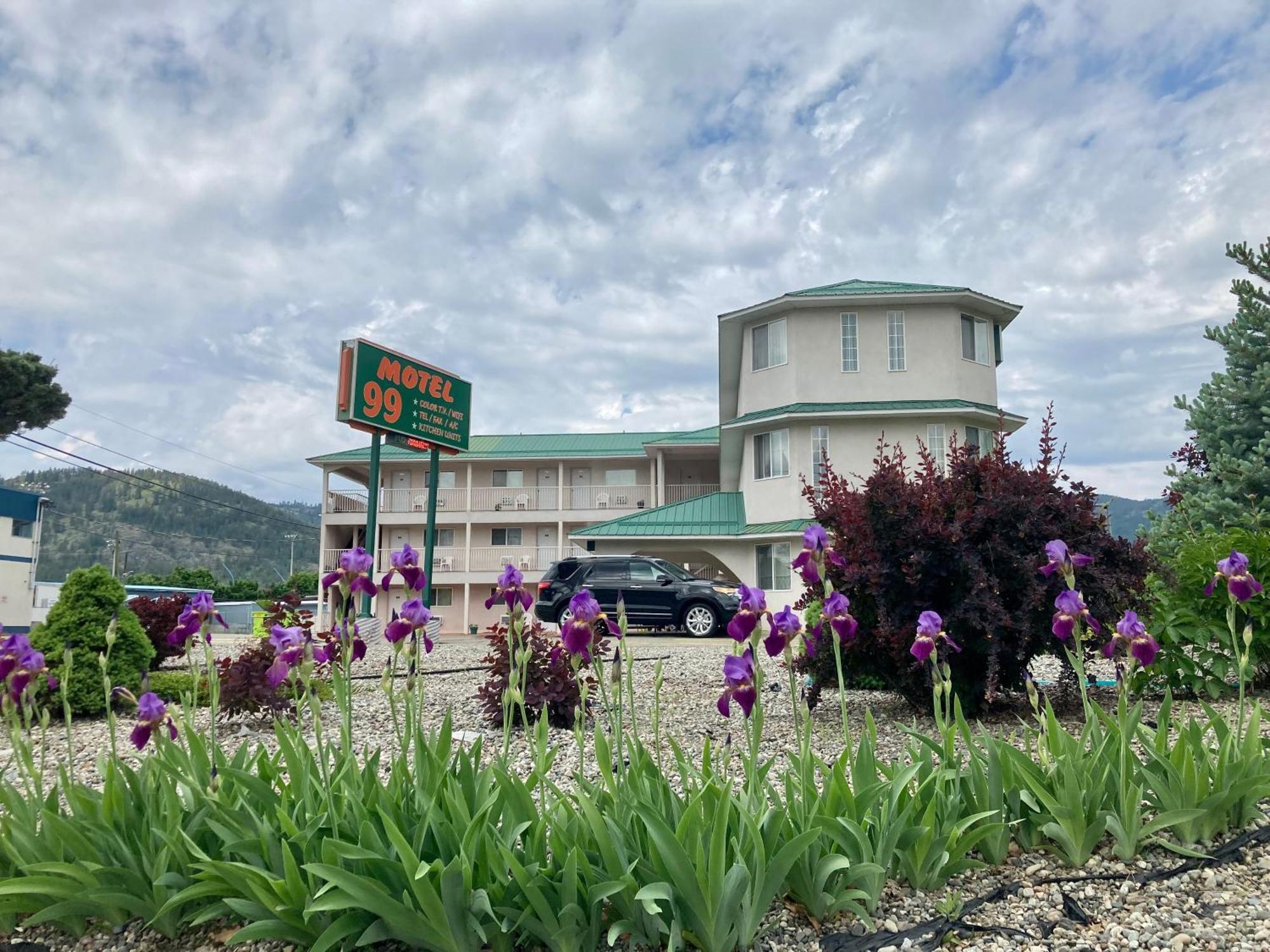Motel 99 Grand Forks Bagian luar foto