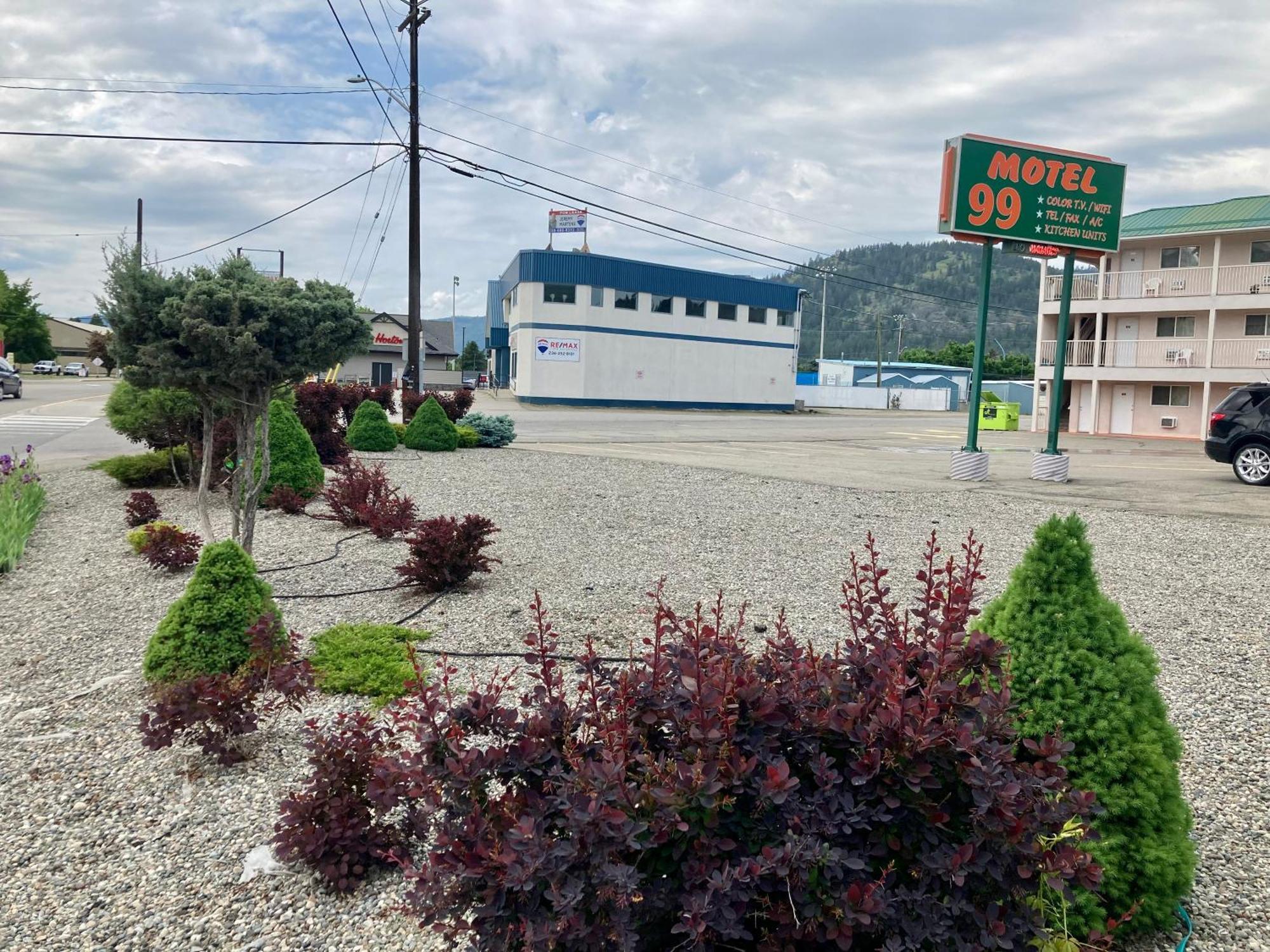 Motel 99 Grand Forks Bagian luar foto