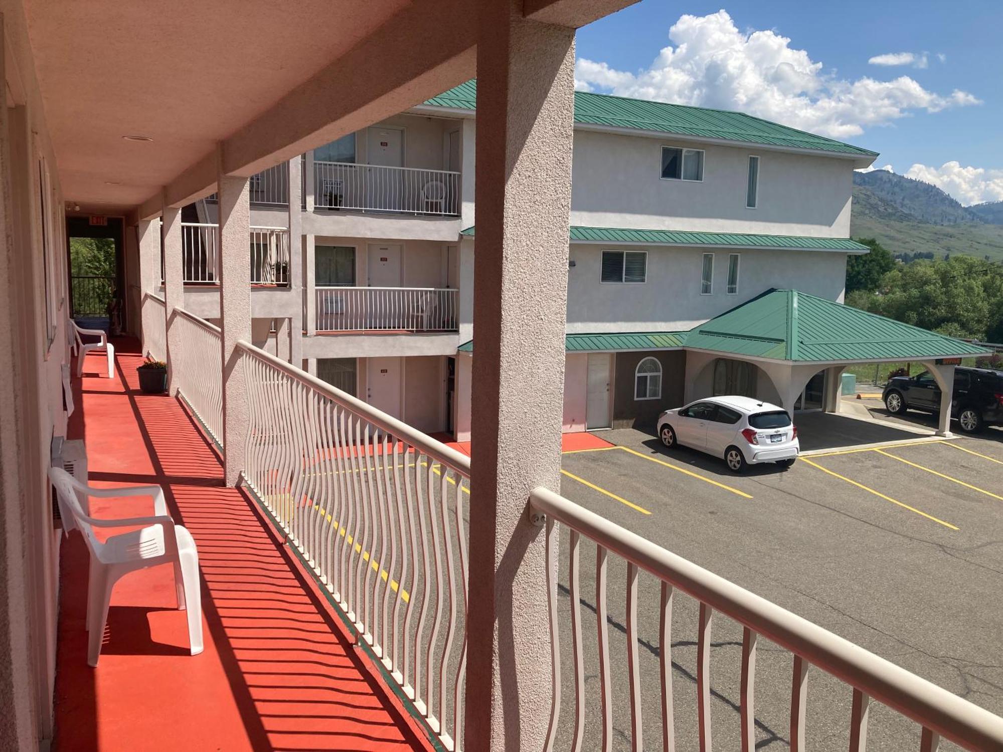 Motel 99 Grand Forks Bagian luar foto