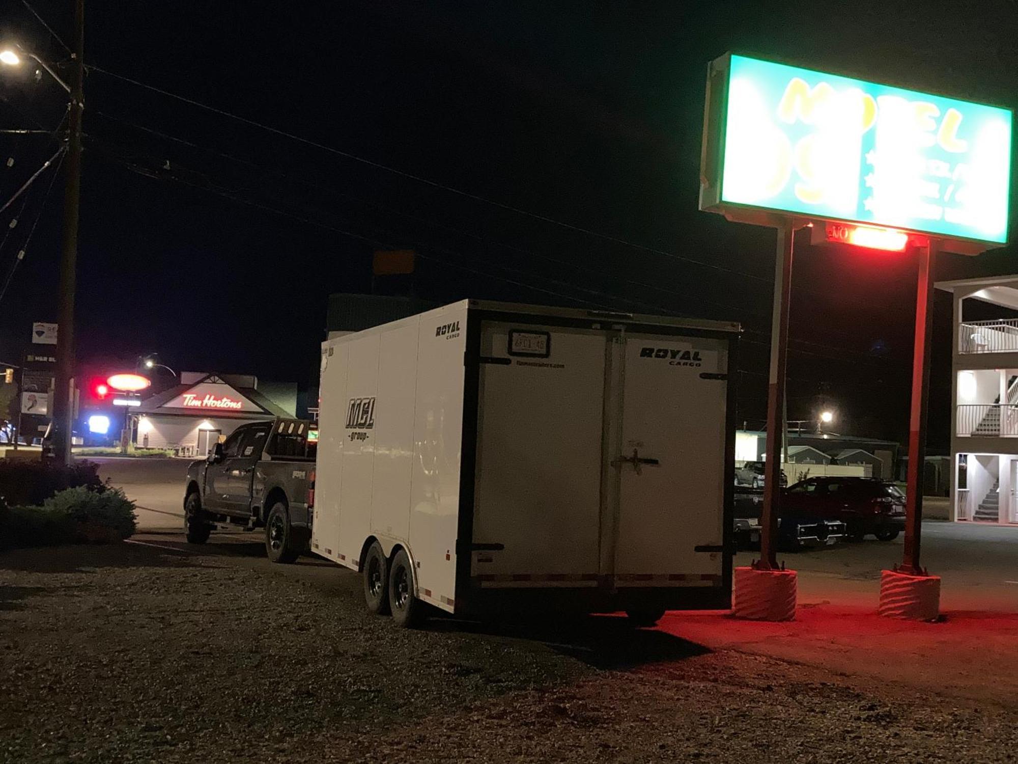 Motel 99 Grand Forks Bagian luar foto